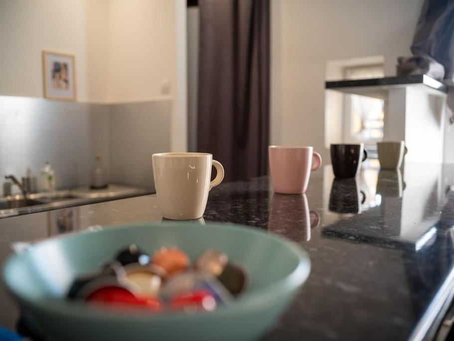 Appartement Tout Equipe 4 Couchages Avec Terrasse Et Parking Venelles Eksteriør billede