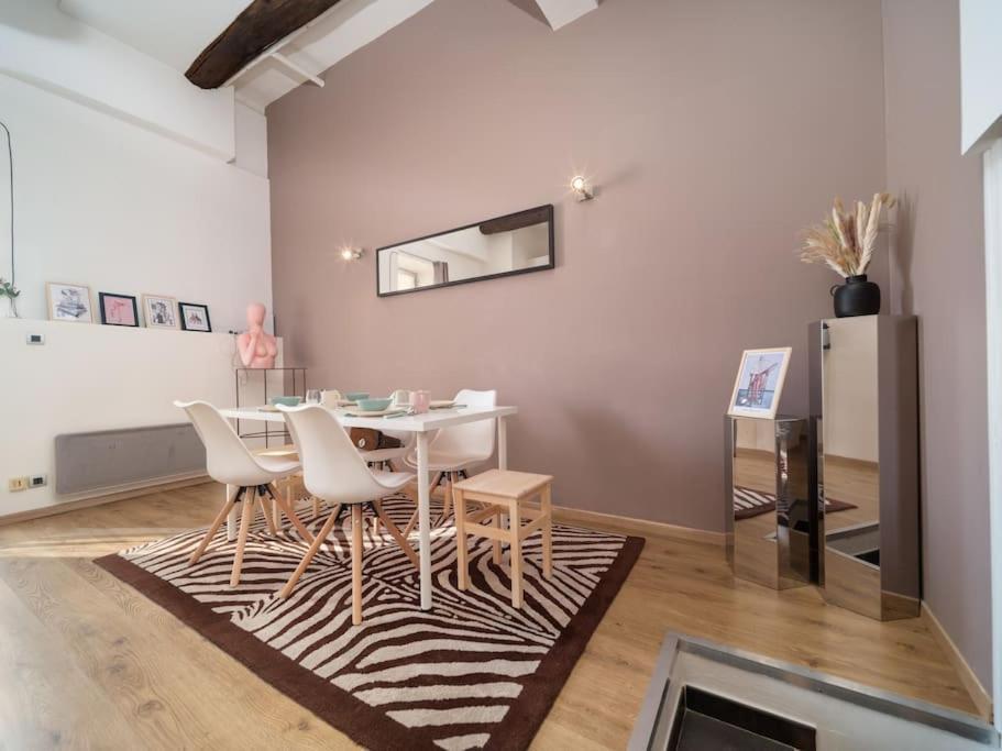 Appartement Tout Equipe 4 Couchages Avec Terrasse Et Parking Venelles Eksteriør billede